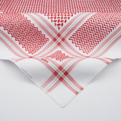 شماغ أندريا الأحمر الإصدار الخاص