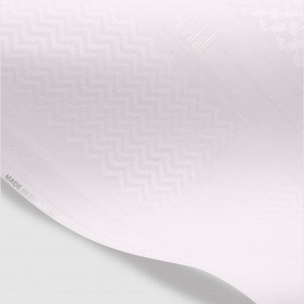 شماغ دنهل الأبيض المميز | الإصدار الخاص شماغ دنهل الأبيض المميز | الإصدار الخاص